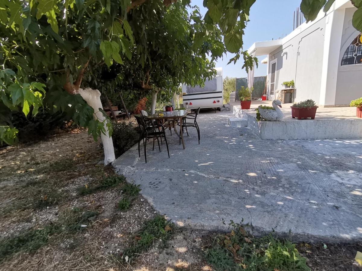 Green Garden Caravan Hotel Agrilia Kültér fotó